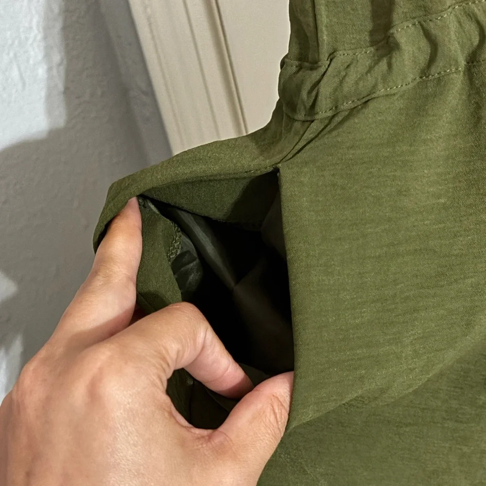 NWOT Rachel Zoe Olive Green Blouse with Pockets!! - Picture 4 of 7